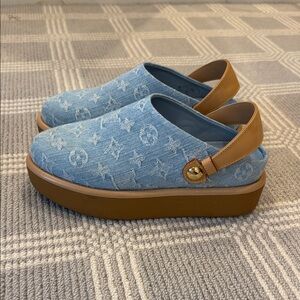 Louis Vuitton Aspen Platform Clogs with  Strap 38